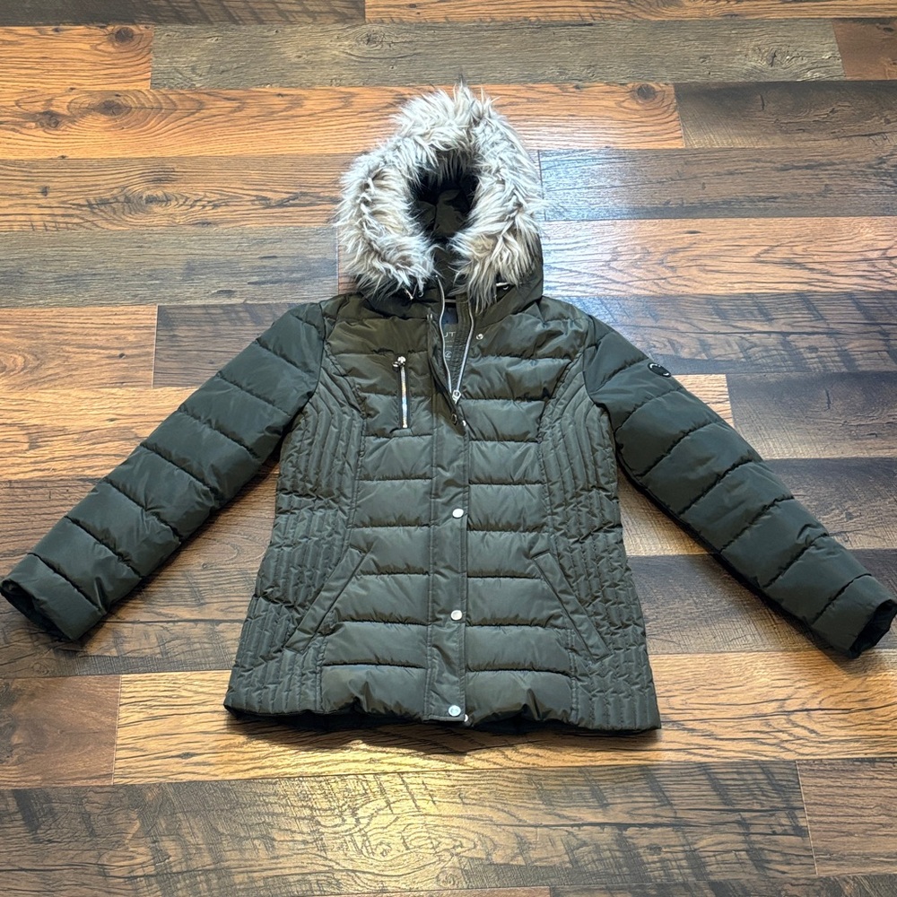 Women's Olive Puffer Jacket with Faux Fur Hood